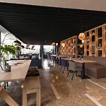 Shanghai Holland 4*