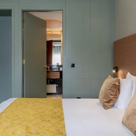 Shanghai Holland 4*