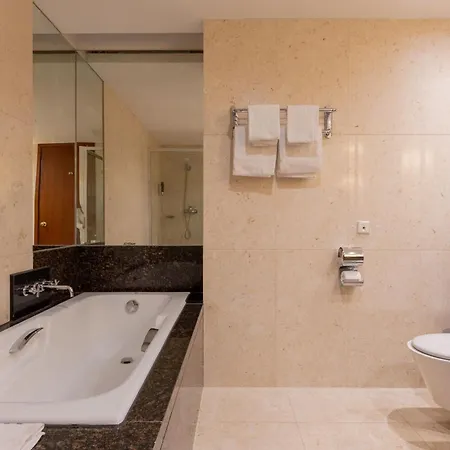 Hotel Shanghai Holland 4*