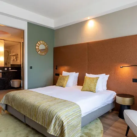 Shanghai Holland 4*