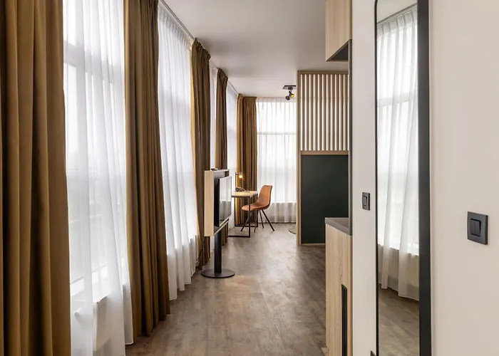 Shanghai Holland 4* دلفت