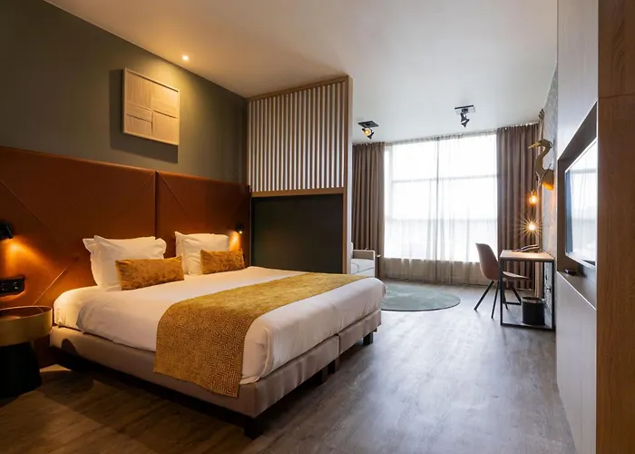 Shanghai Holland 4*