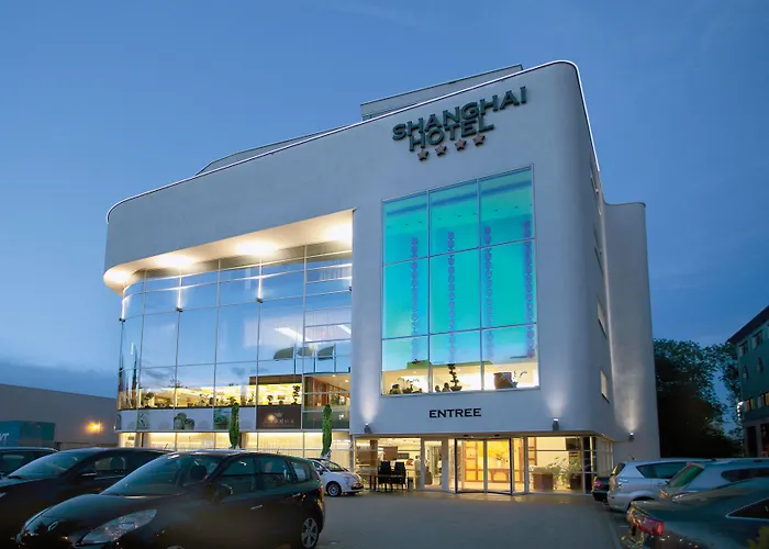 Hotel Shanghai Holland 4*