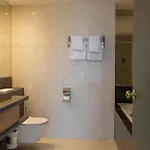Shanghai Holland Hotel 4*