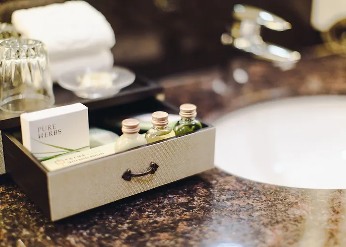 シャンハイ ホーランド ホテル 4*